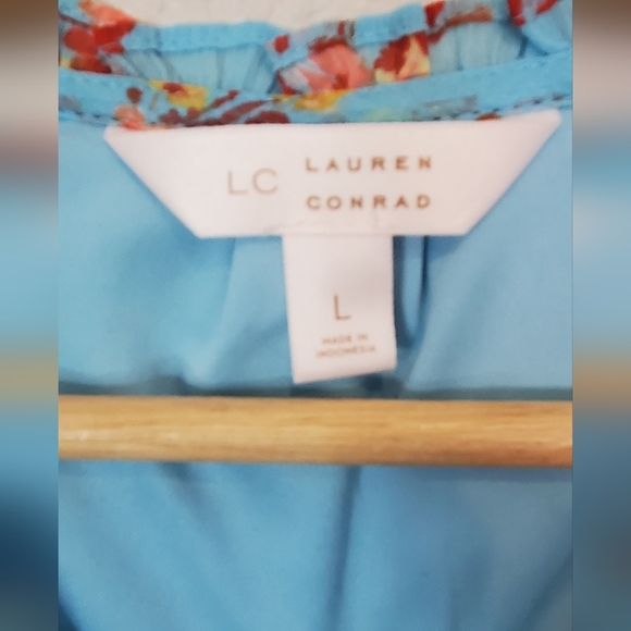 💚5/$25 LC Lauren Conrad Floral Blue Flutter Sleeve Ruffled Dress Size Large - Picture 4 of 6